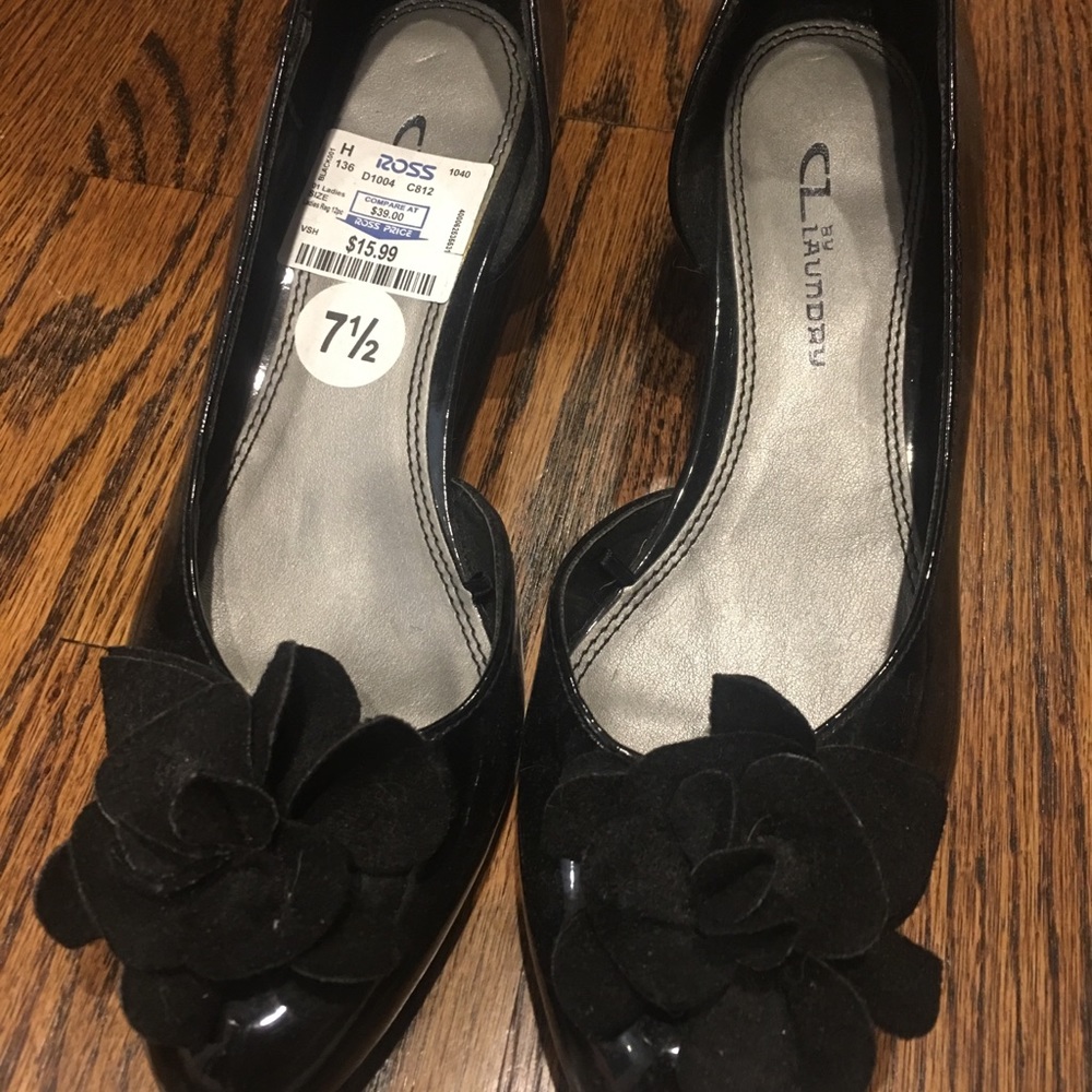 New w/ tags Black wedge Patton CL shoes